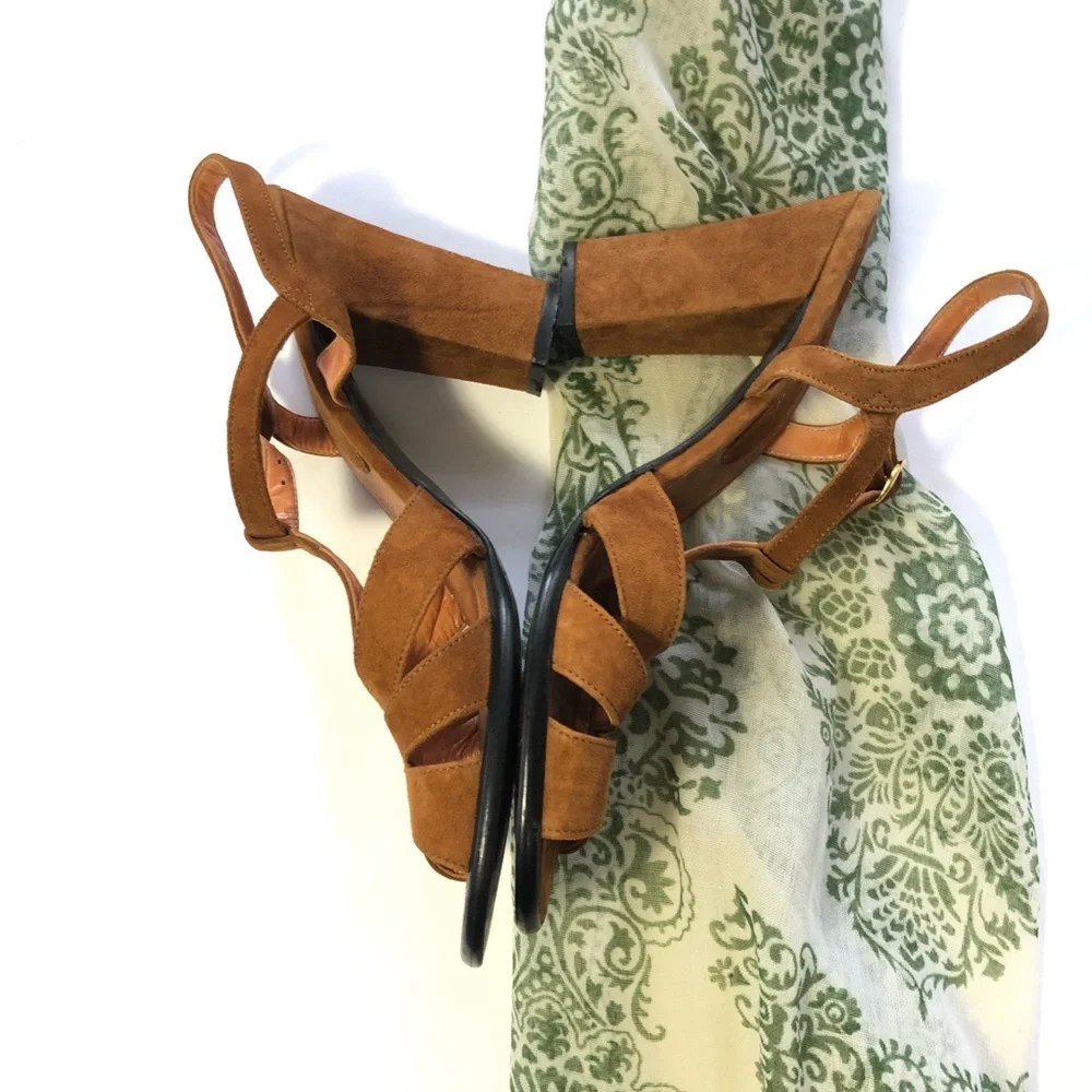 Vtg Tempos Suede Leather Block Heel Strap Sandals